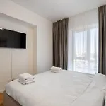 Aviatiei Sky Horizon Appartement