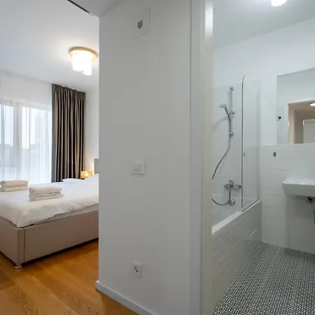 Aviatiei Sky Horizon Apartment *