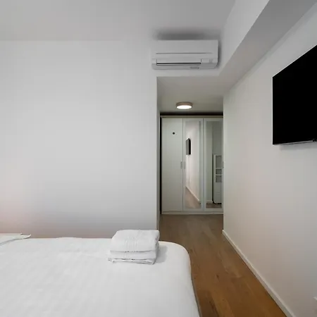 Aviatiei Sky Horizon Apartment