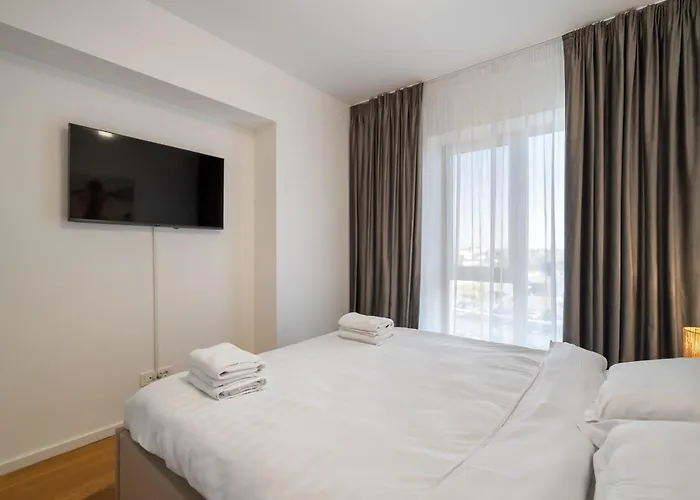 Aviatiei Sky Horizon Apartment