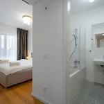 Aviatiei Sky Horizon Apartment *