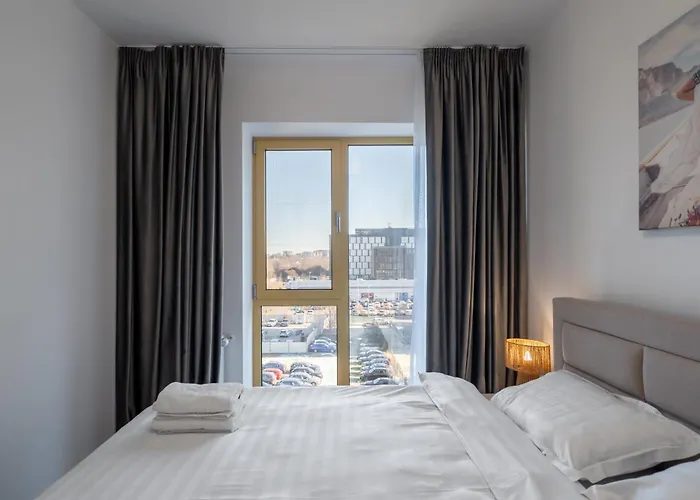 Aviatiei Sky Horizon * ブカレスト